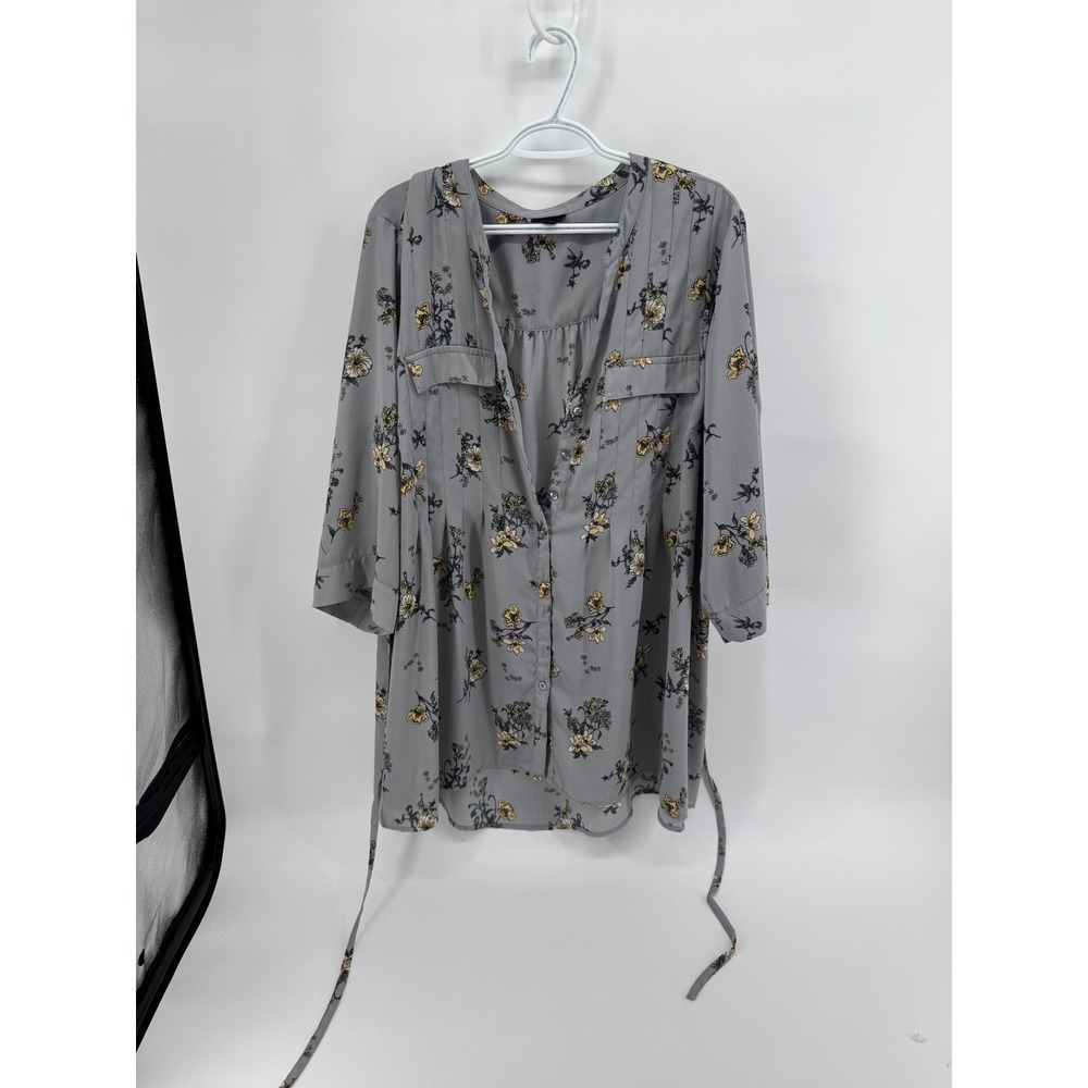 Torrid Grey Floral Georgette Button Front Tunic Top Size 3XL Grey Yellow Pintuck
